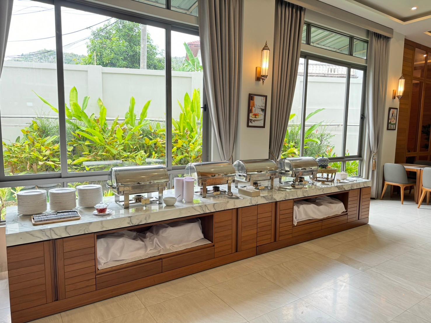 Cover Image for The Navy House Hotel โรงแรม เดอะ นาวีเฮ้าส์