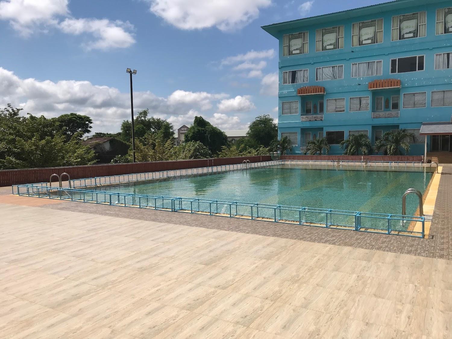 Cover Image for Taksila Hotel