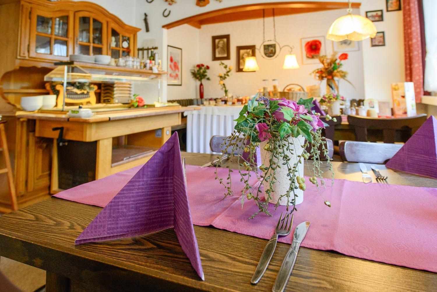 Cover Image for Restaurant Alte Schmiede - Hermann und Ine Uthmann