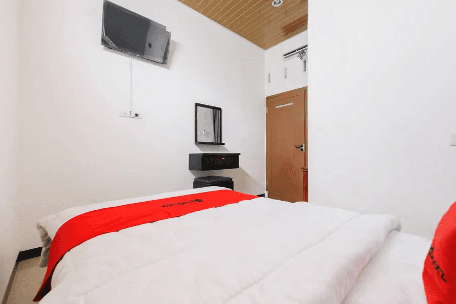 Cover Image for RedDoorz @ Rose House Simpang Pemda Medan Selayang