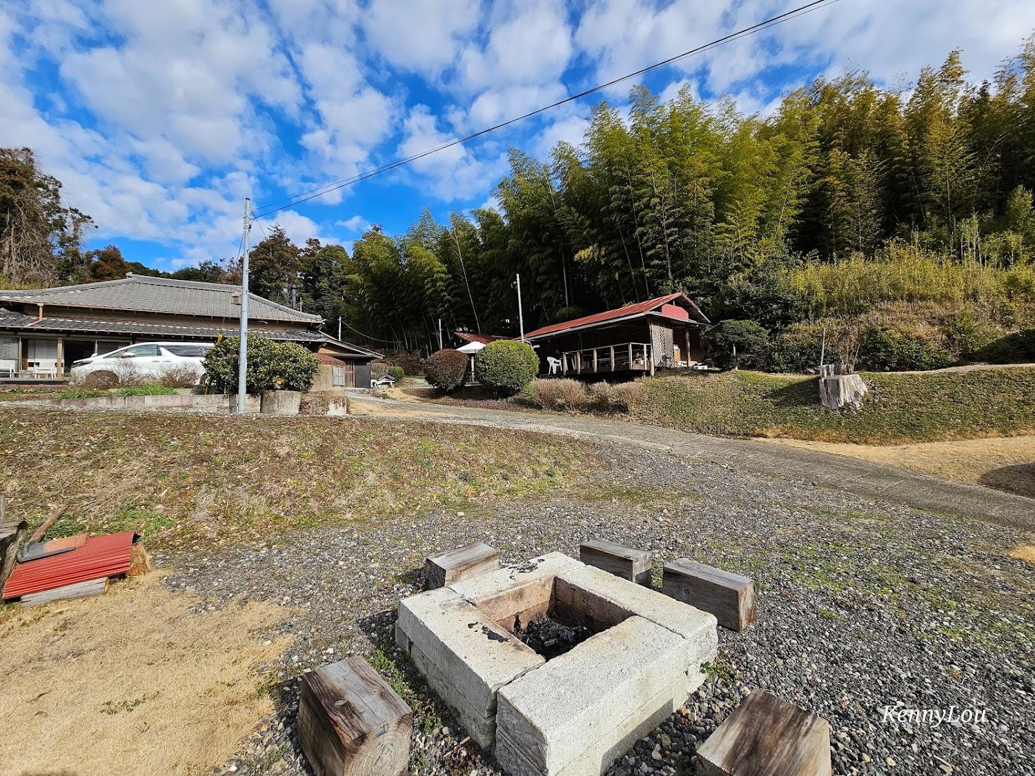 Cover Image for ビラ里山双林庵