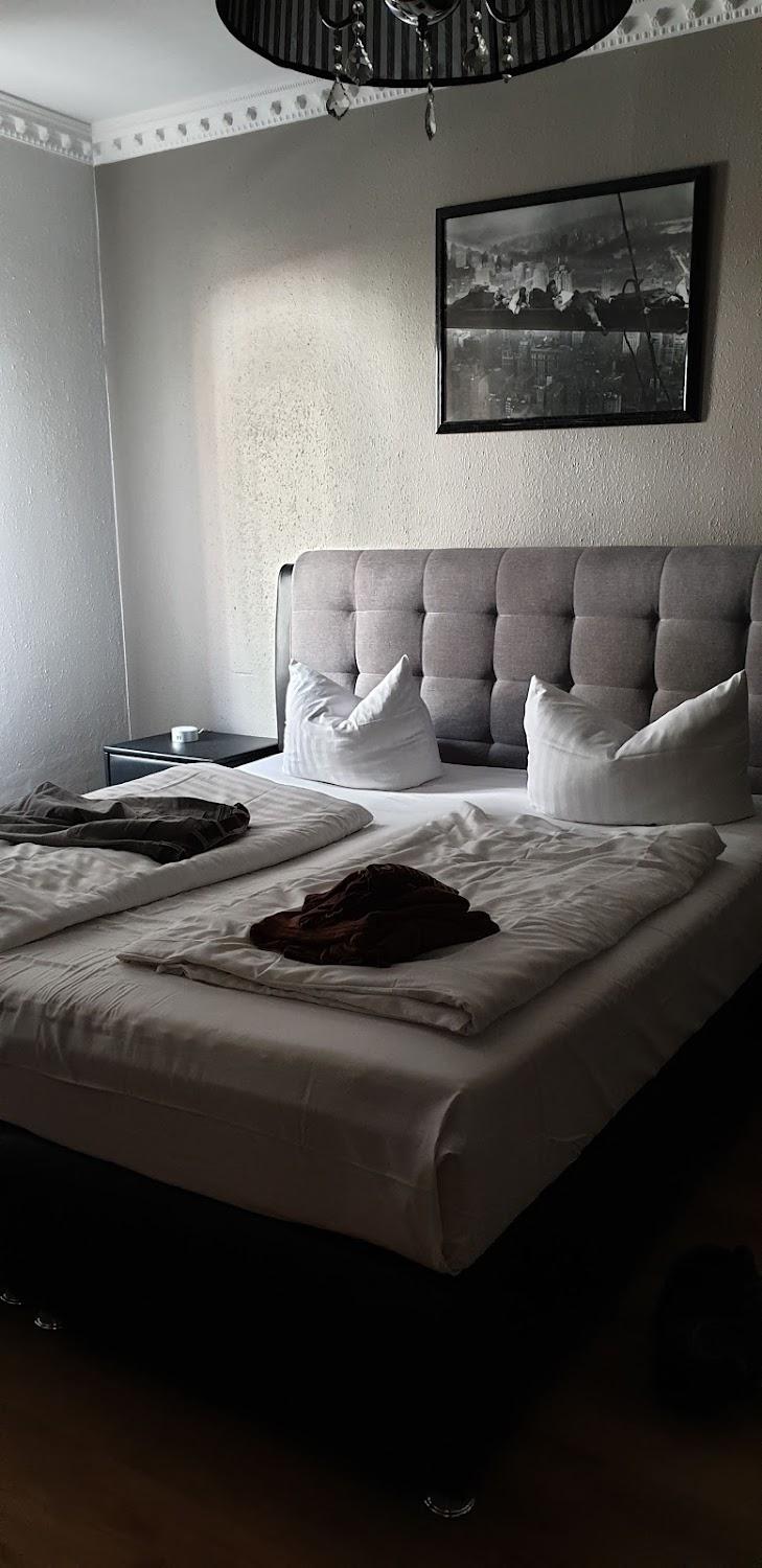 Cover Image for Hotel Monte Cristo