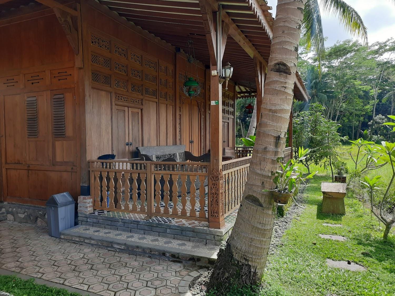 Cover Image for Kalaras Cottage & Restaurant