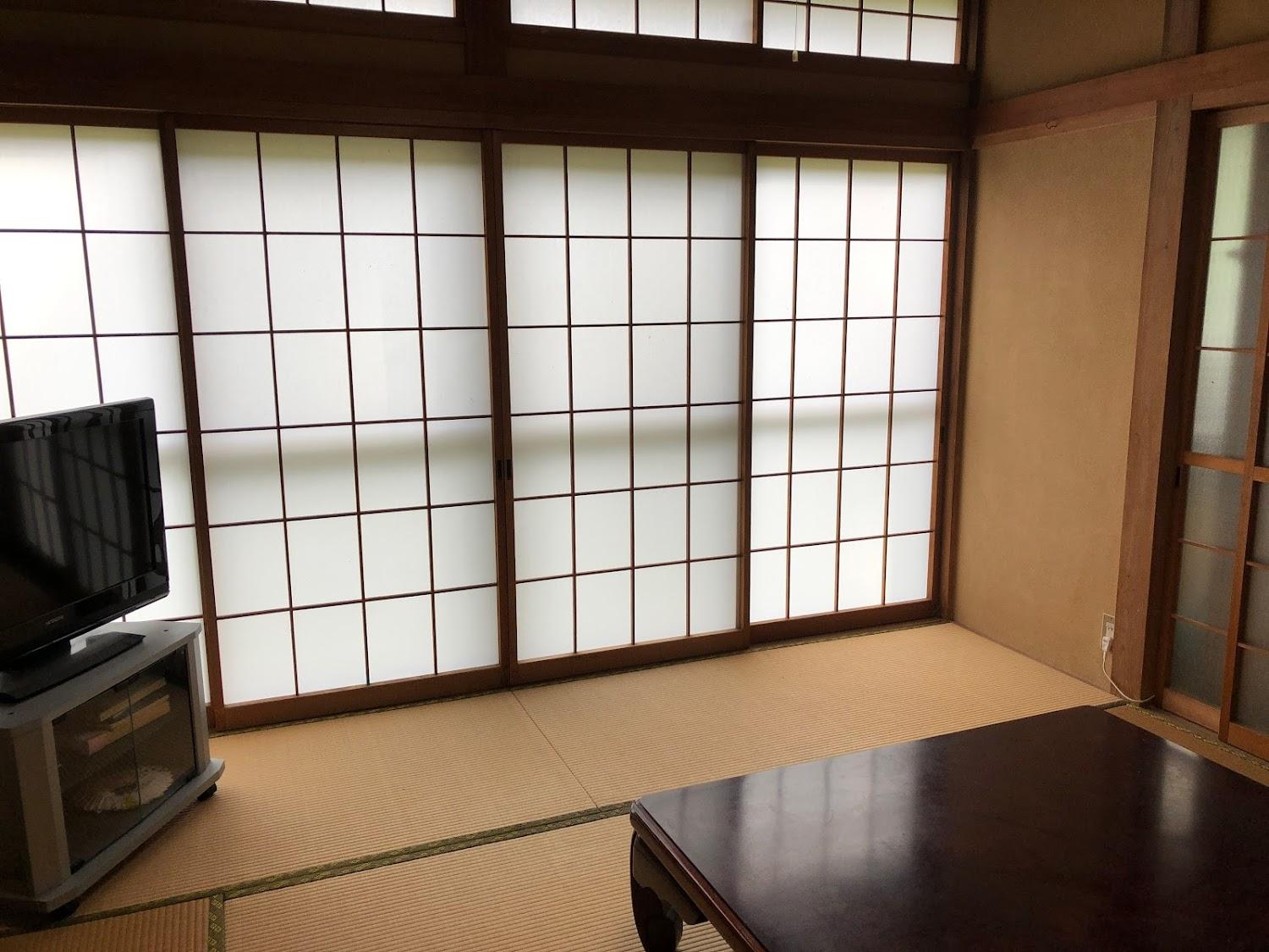 Cover Image for 闘牛と錦鯉の伝統文化会館