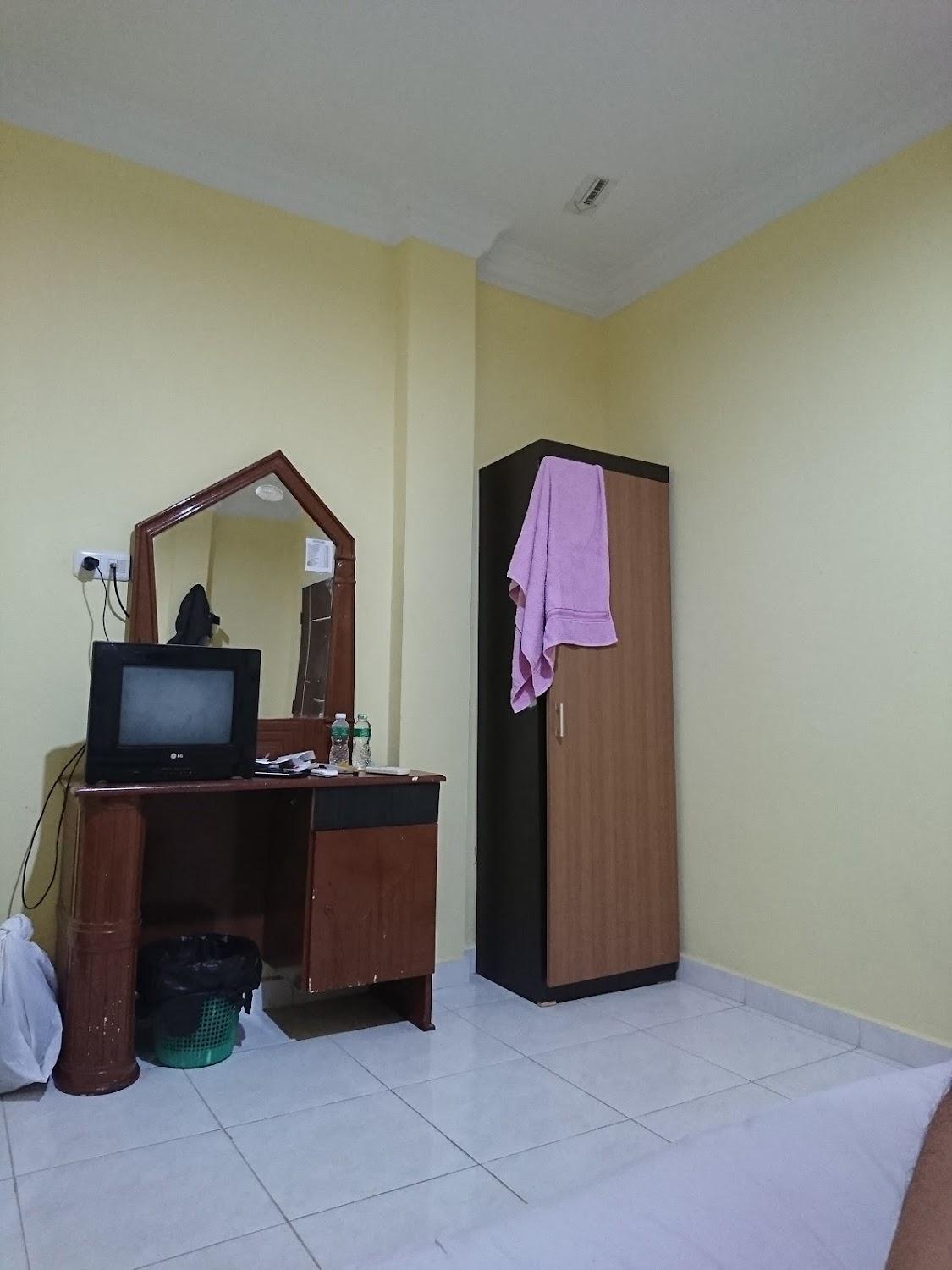 Cover Image for OYO 1298 D'lira Syariah Hotel