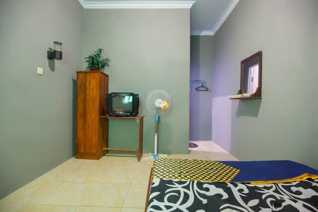 Cover Image for SPOT ON 1746 Putri Kuning Residence