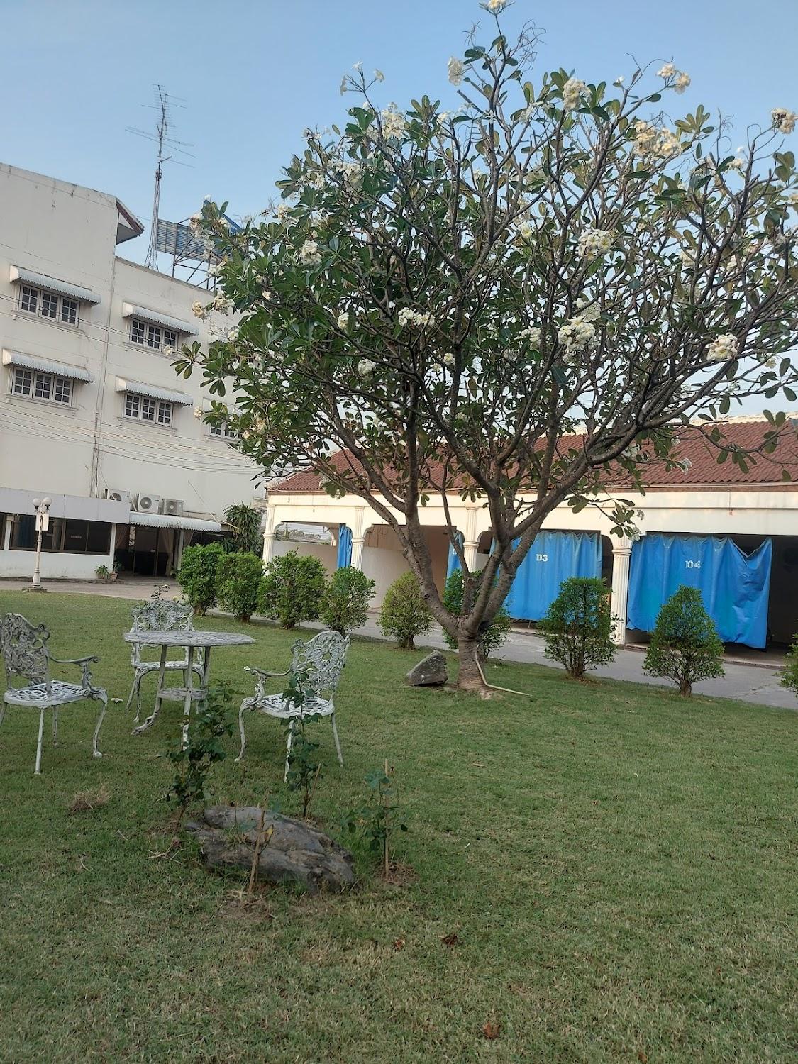 Cover Image for Pop House