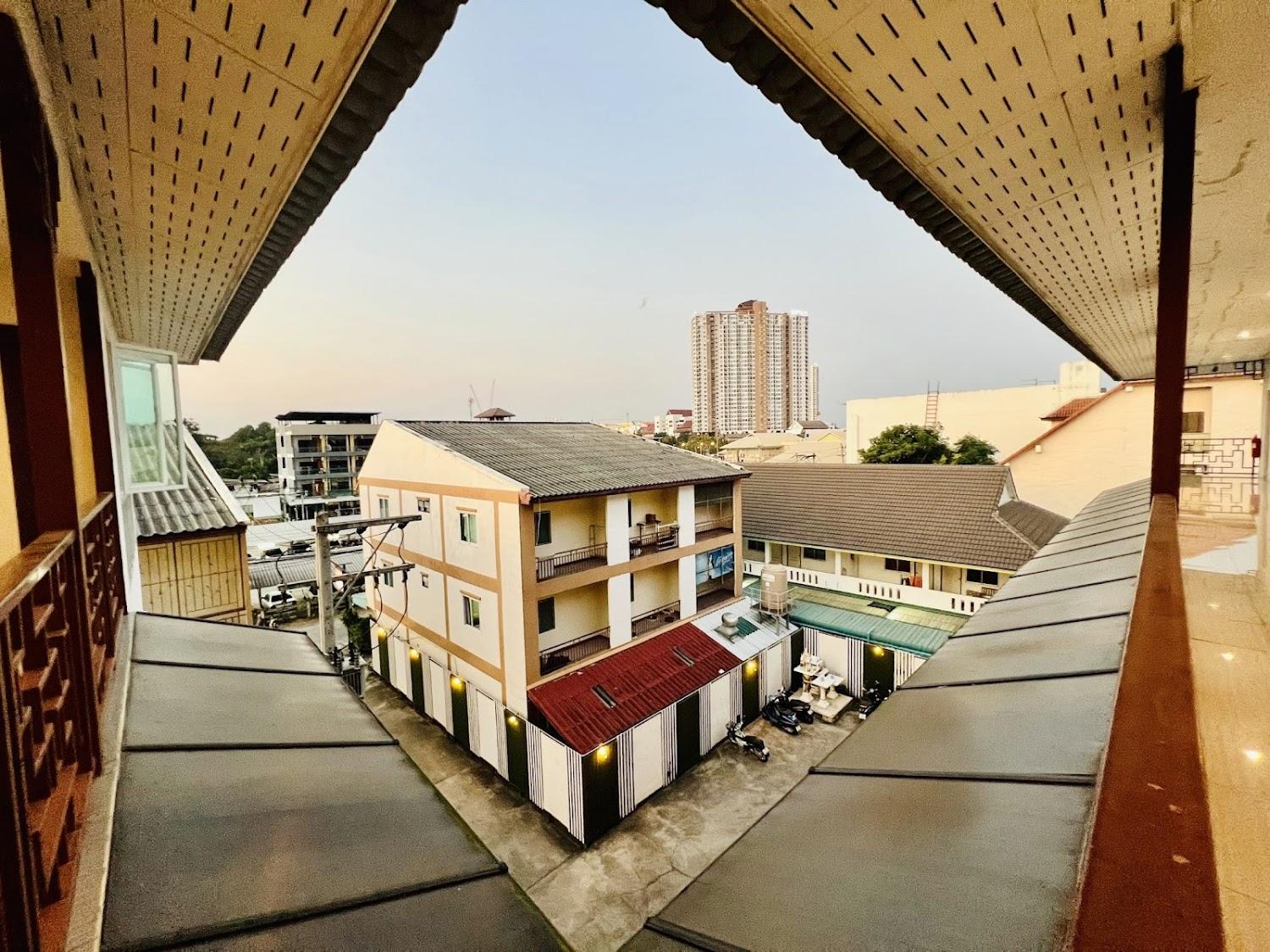 Cover Image for Inkam Hotel