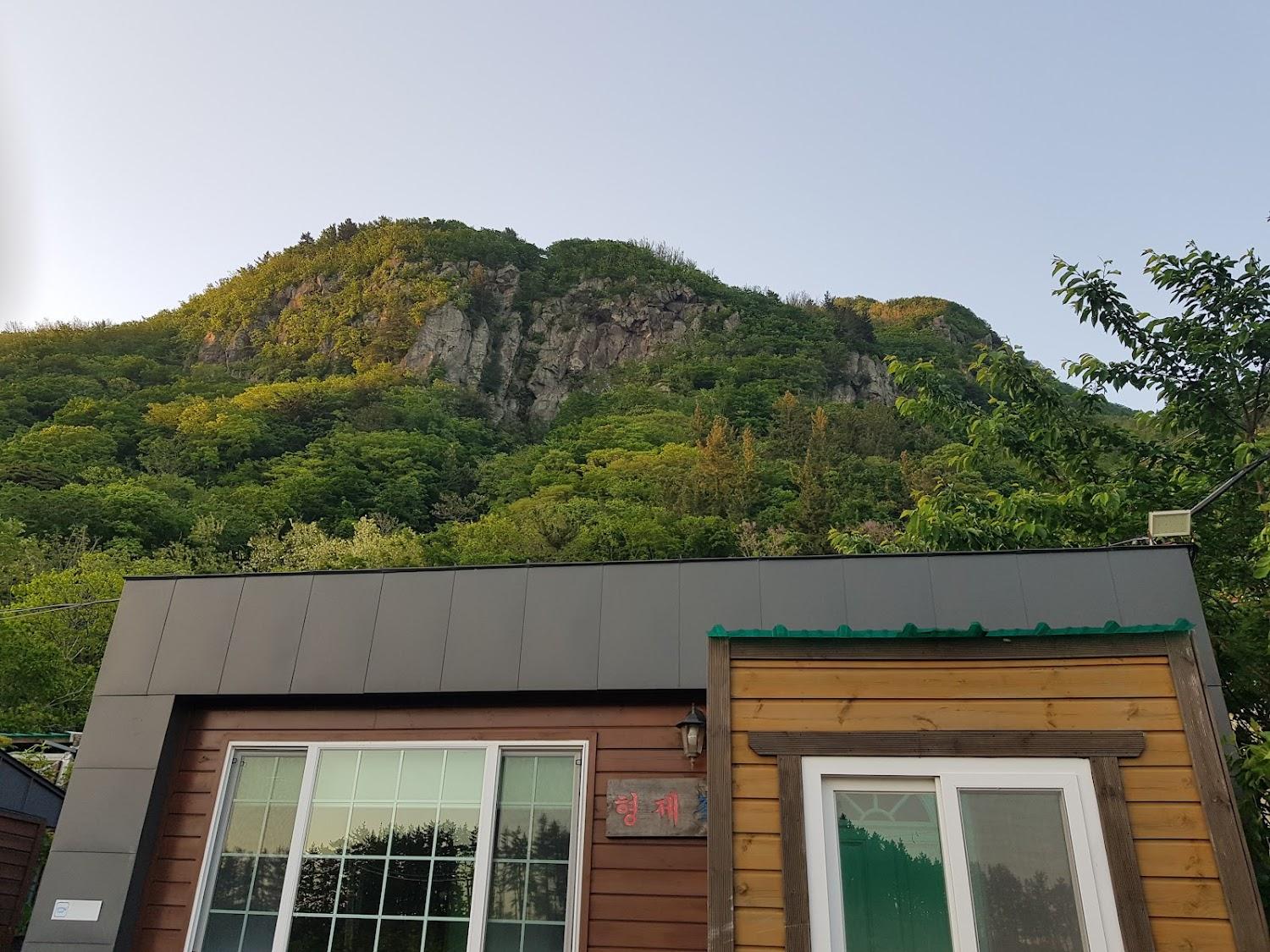 Cover Image for Ulleungdo Yuna Nongwon Pension
