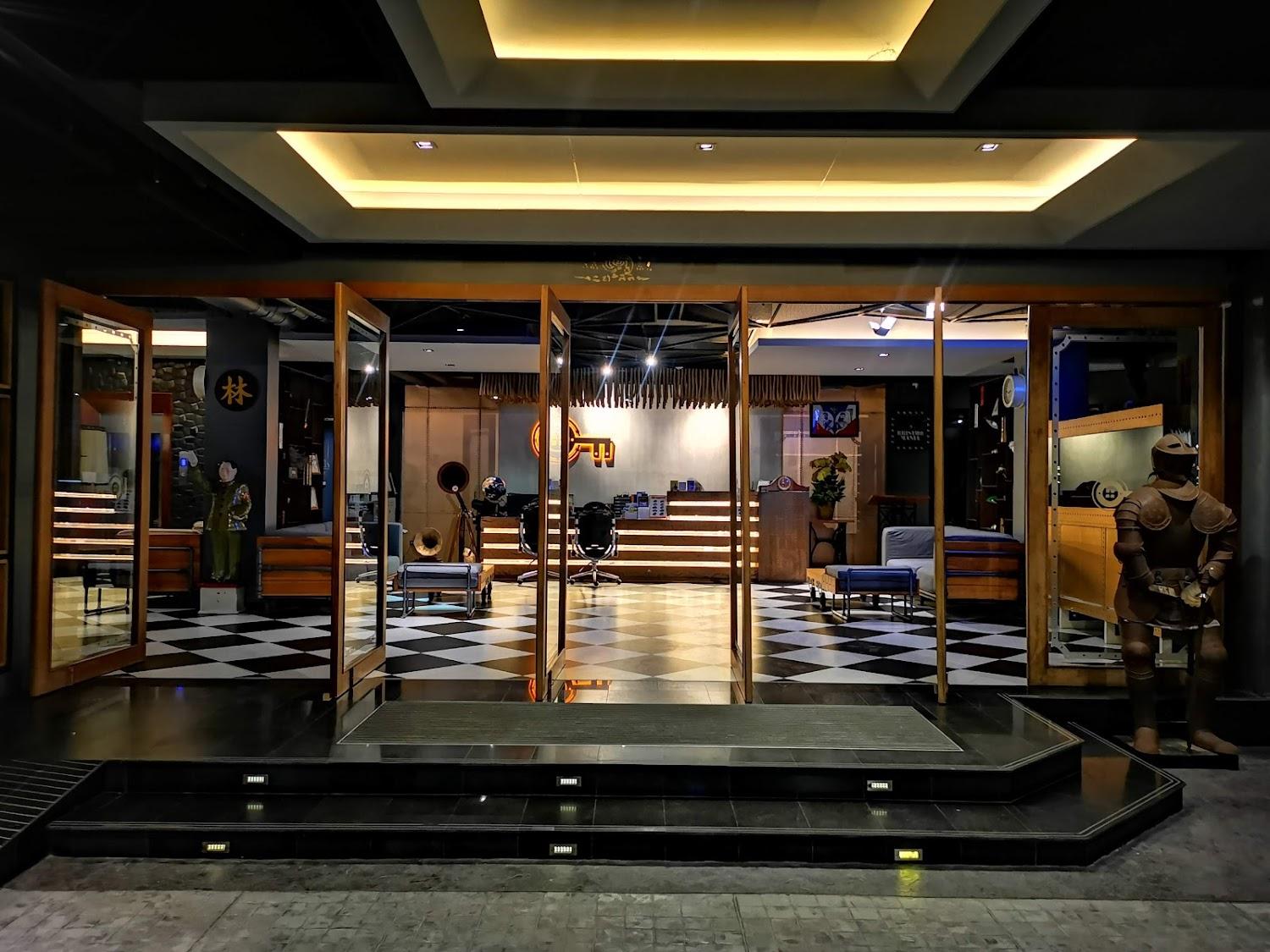 Cover Image for Loft Mania Boutique Hotel