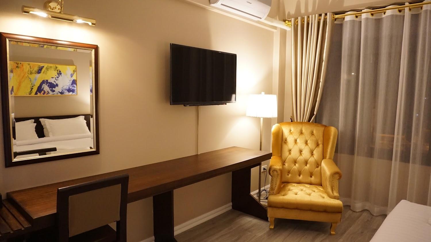 Cover Image for Taris Art Hotel