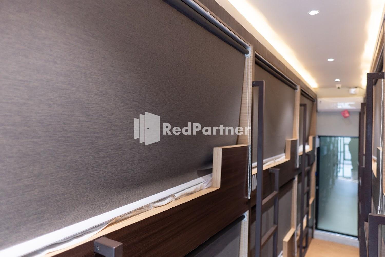 Cover Image for Capsule Inn Antasari Mitra RedDoorz