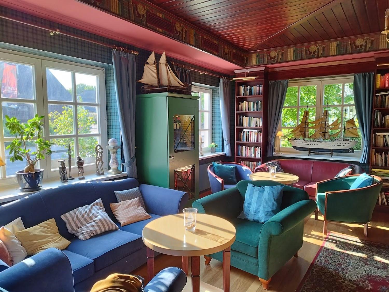Cover Image for Haus Antje