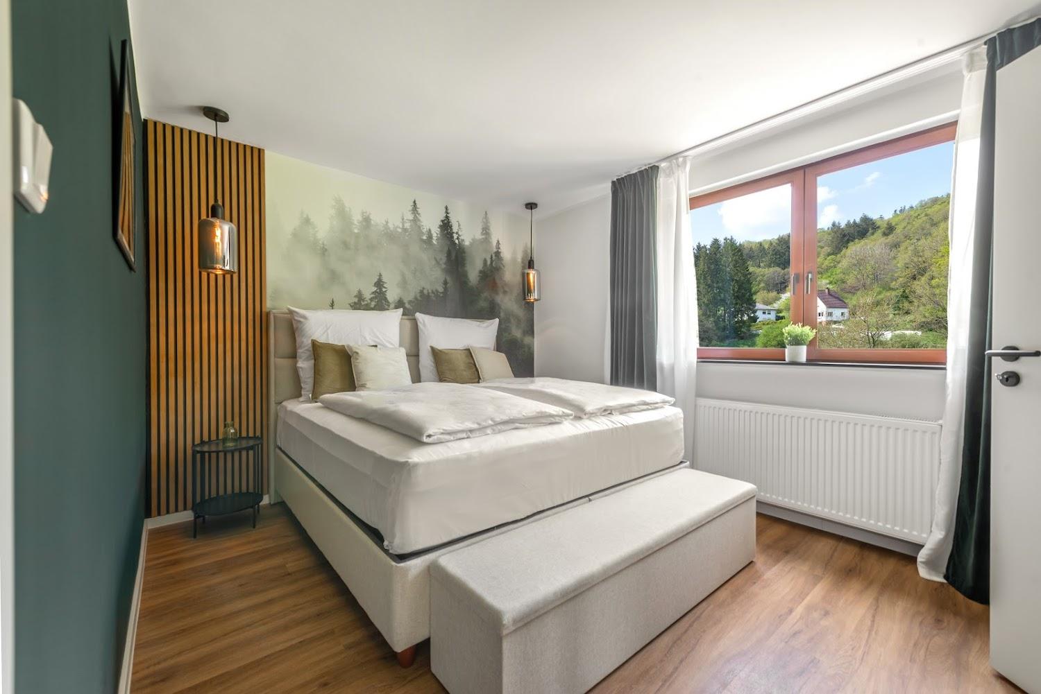 Cover Image for Hotel Zweite Heimat Nürburg