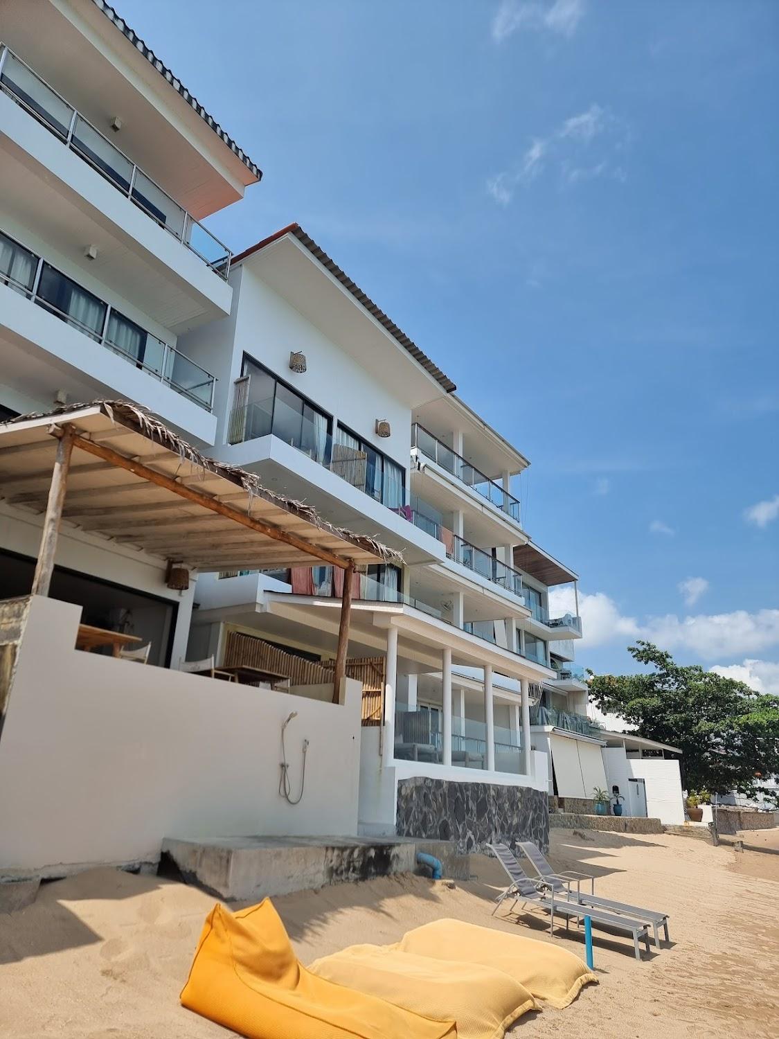 Cover Image for Riviera Beach Hotel