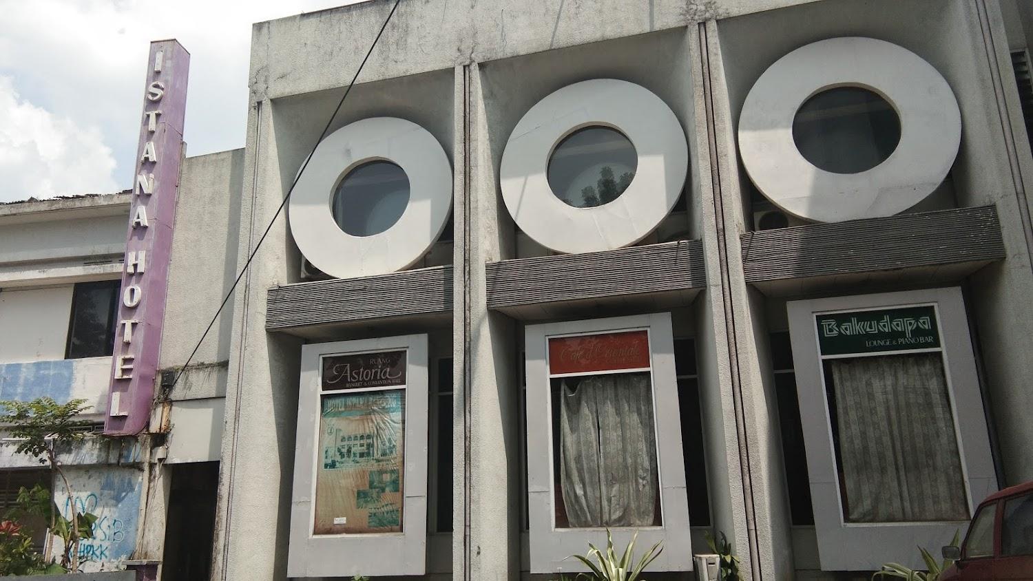 Cover Image for Istana Hotel Bandung Mitra RedDoorz