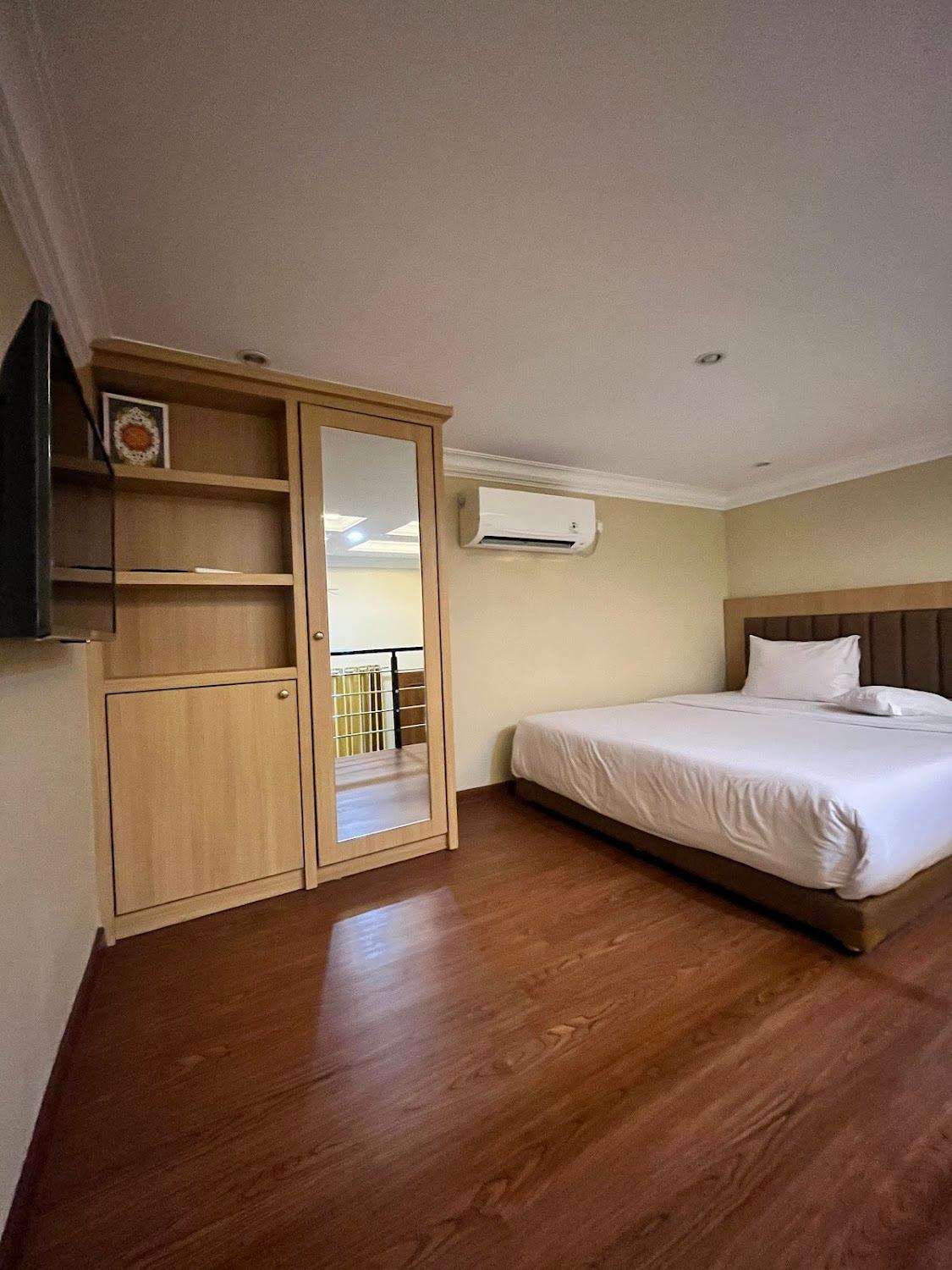Cover Image for The Horizontal Hotel Boutique
