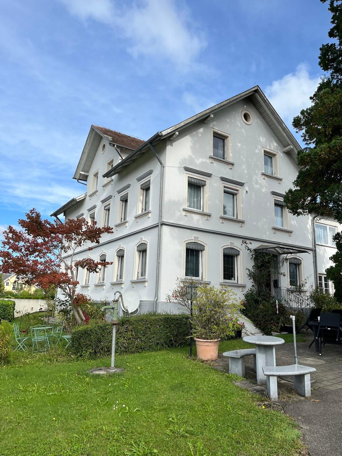 Cover Image for GÄSTEHAUS ERATH