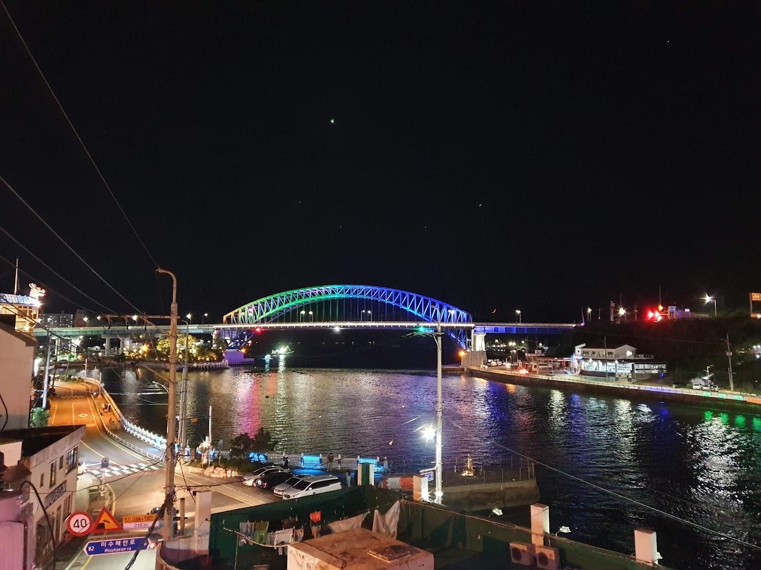 Cover Image for 통영대교 게스트하우스