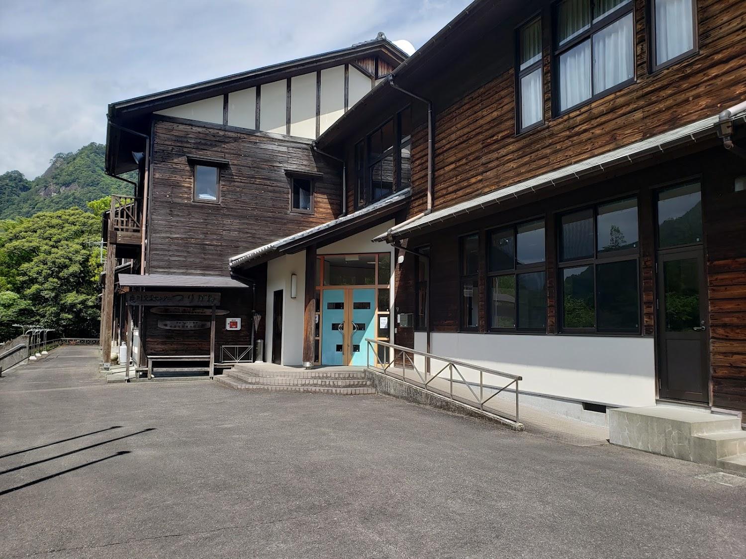Cover Image for 鹿川地区交流センター つりがね