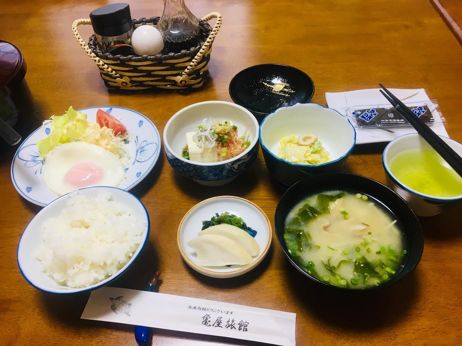 Cover Image for 亀屋旅館