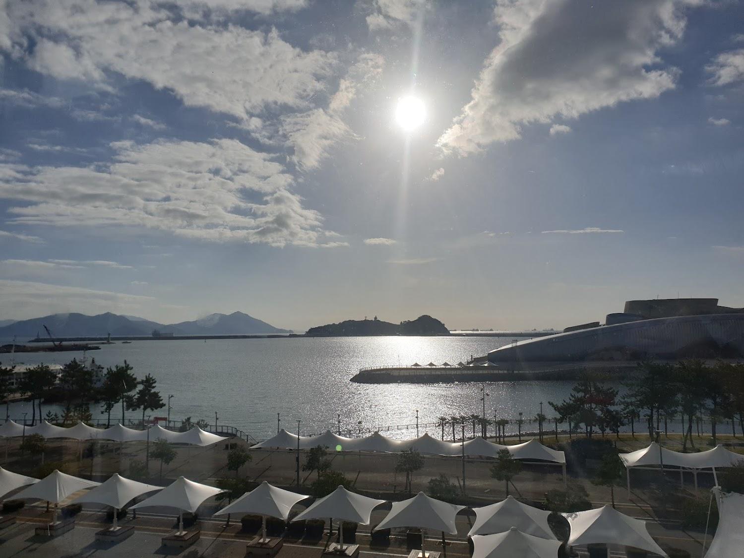 Cover Image for Darakhyu Yeosu