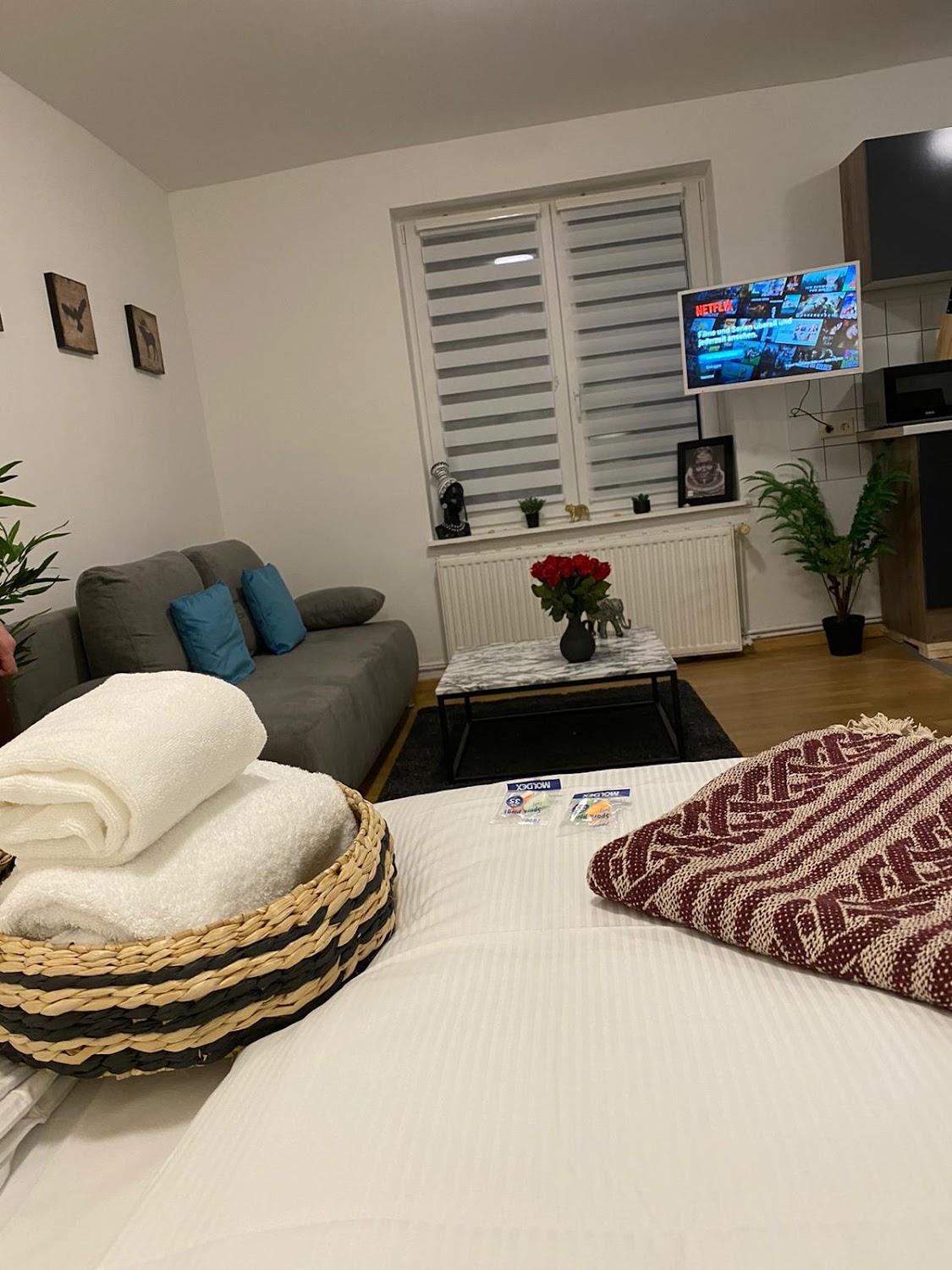 Cover Image for Elephant Apartments