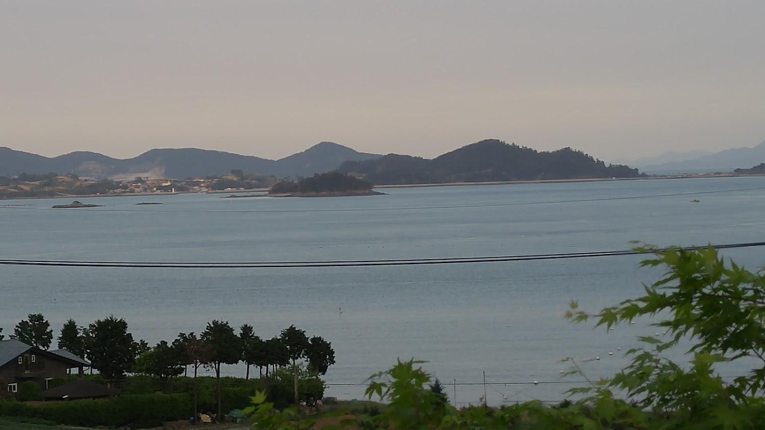 Cover Image for 남해엔바다