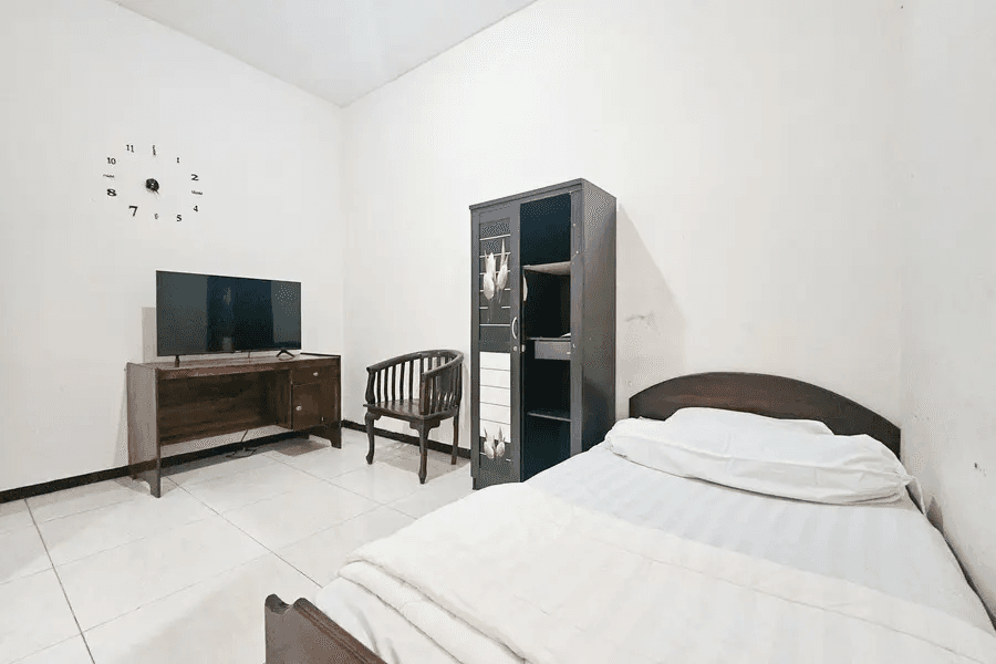 Cover Image for Hasana Guest House near Royal Plaza RedPartner