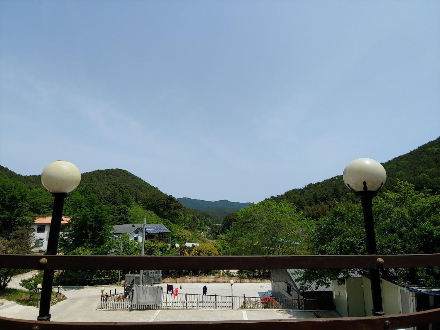 Cover Image for 연지펜션