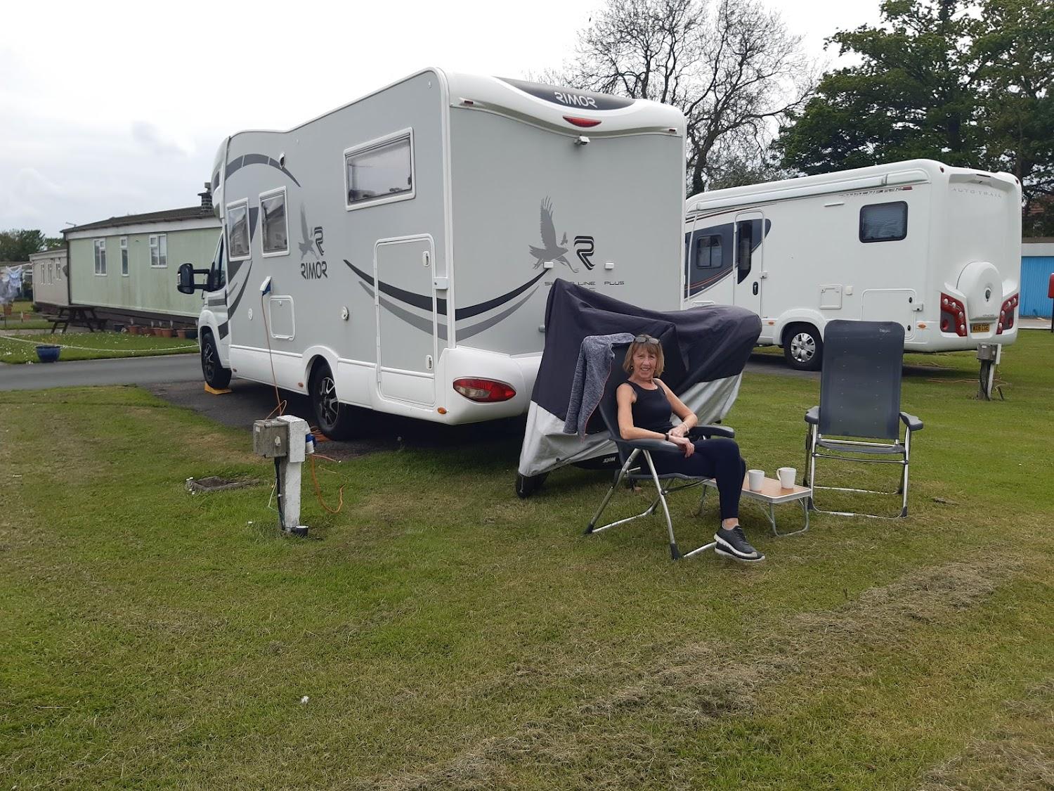Cover Image for Shaws Trailer Park