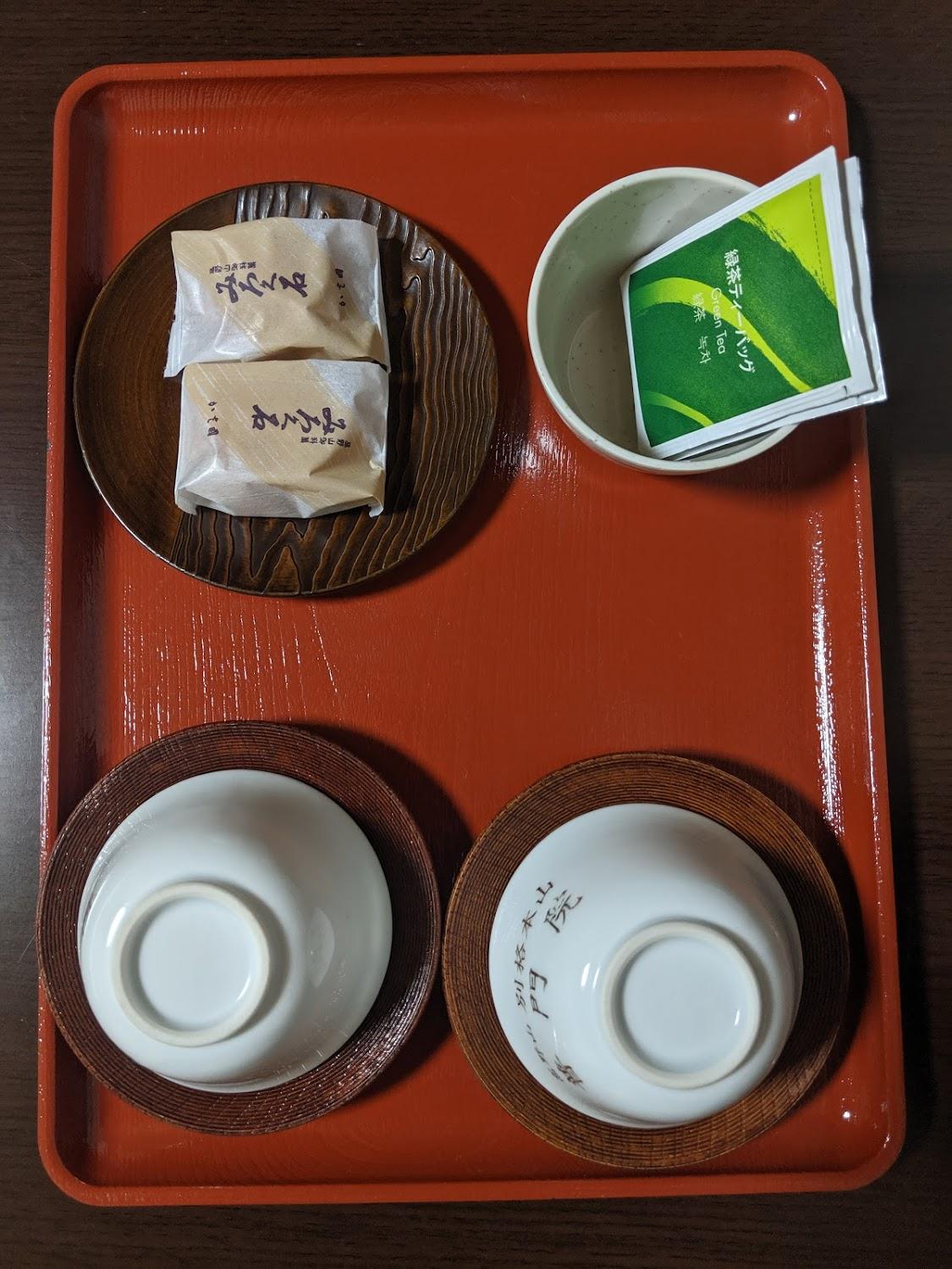Cover Image for Ảnh At a glance