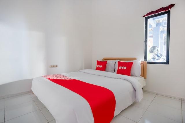 Cover Image for Super OYO 3728 Tunas Plaza Residence