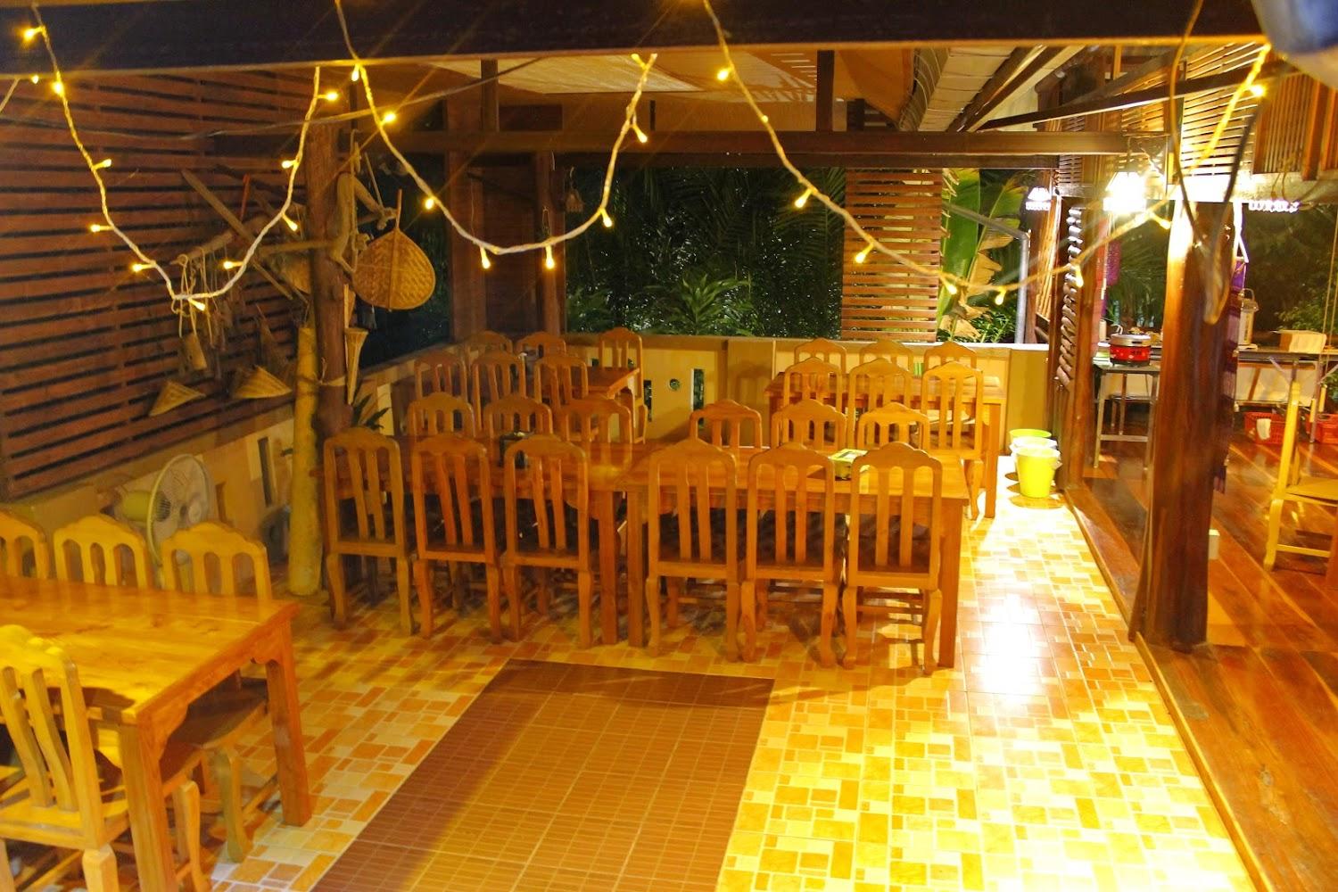 Cover Image for ภูเพียงเคียงฟ้า รีสอร์ท (Nan Forest)