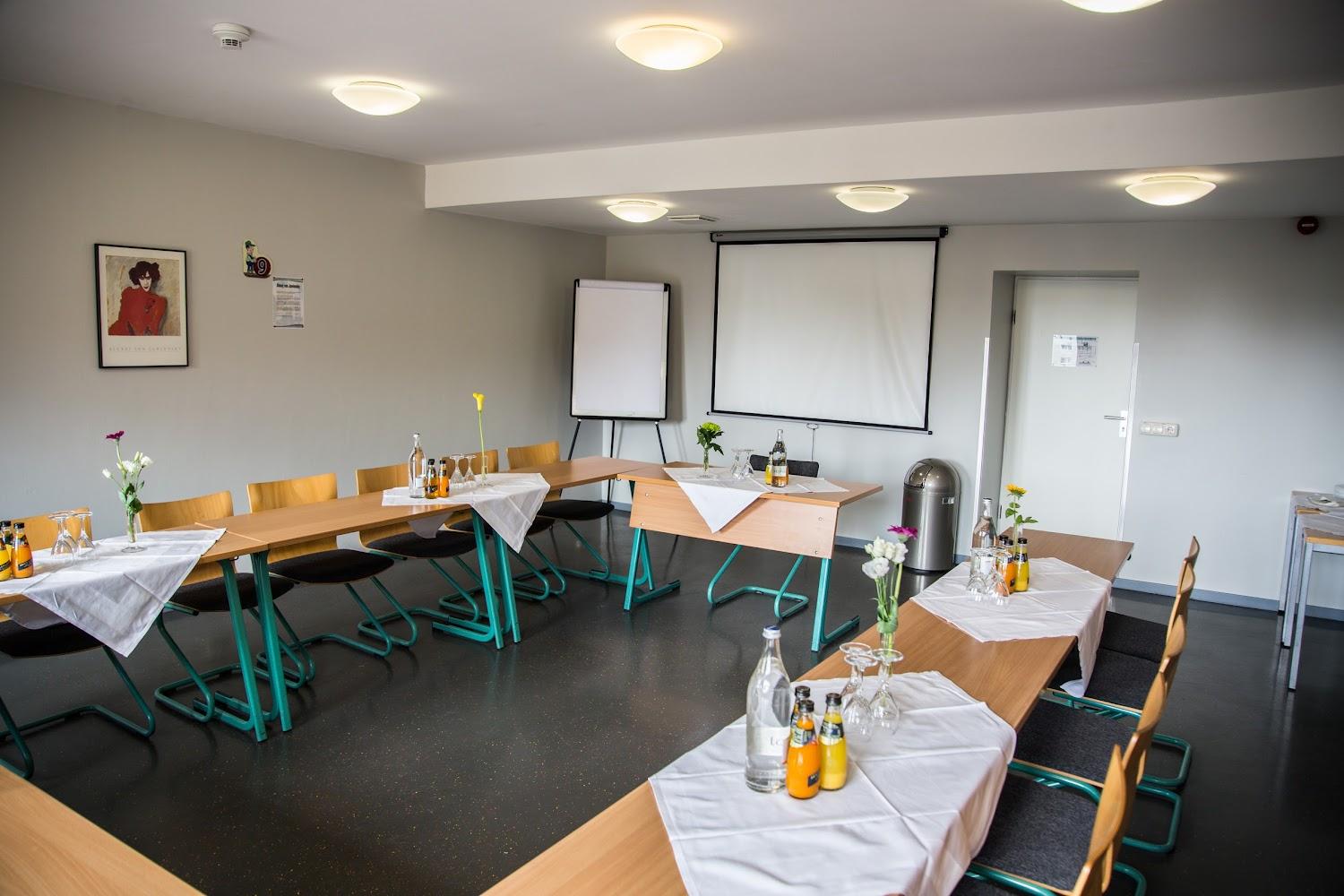 Cover Image for DJH Youth Hostel Magdeburg