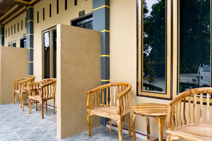 Cover Image for RedDoorz Plus @ Jalan Raya Sentani Jayapura