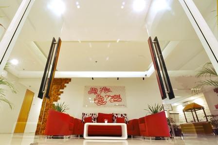 Cover Image for Tickle Hotel