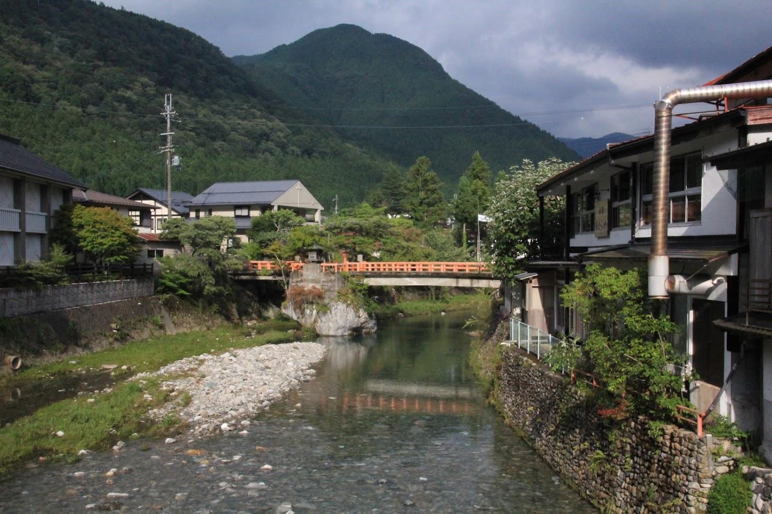 Cover Image for Ominesandorogawaonsen Saratoku Hotel