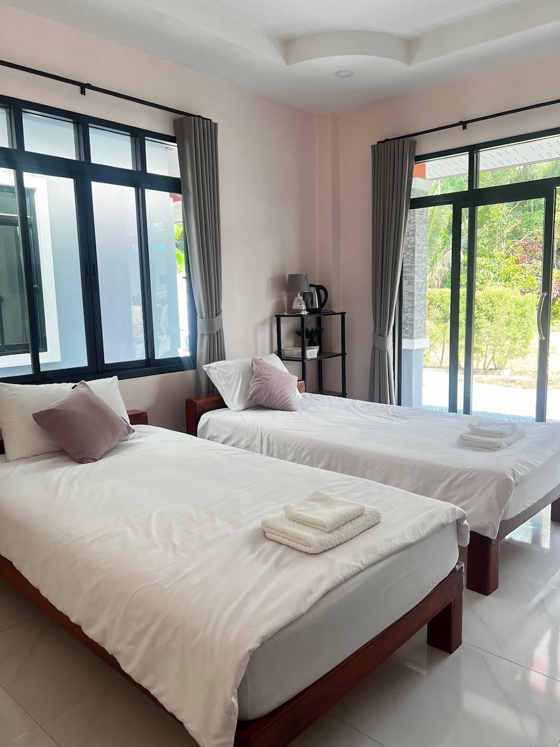 Cover Image for ทวีทรัพย์ เกสต์เฮาส์1 - Taweetrup Guesthouse1