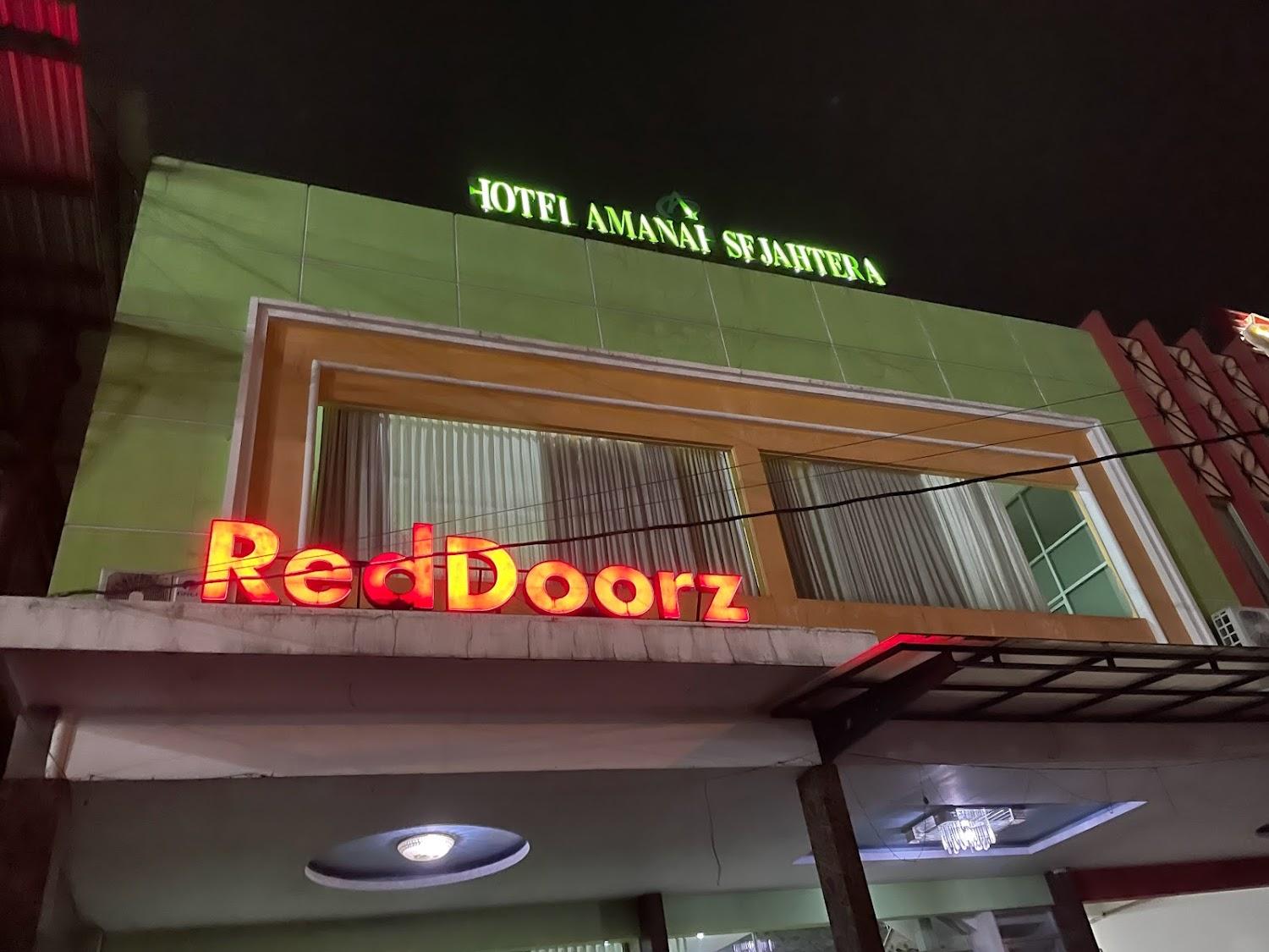 Cover Image for RedDoorz near Bandara Adi Soemarmo Solo
