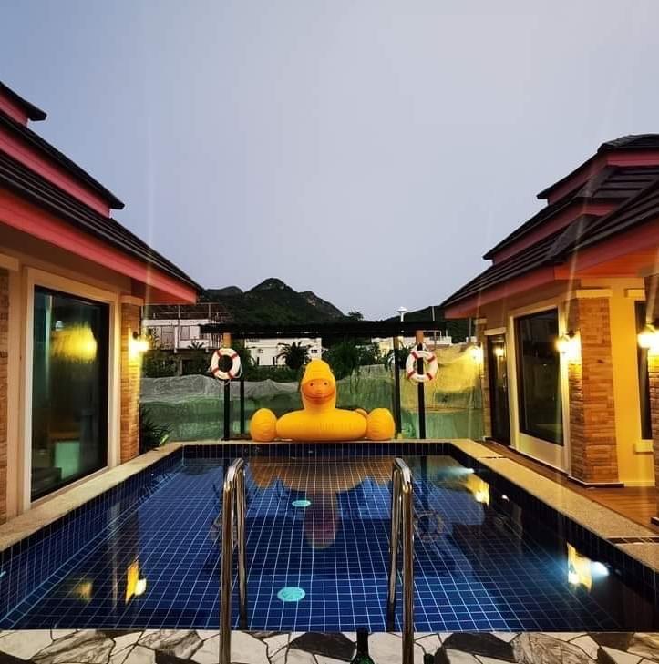 Cover Image for The Hilltop Sky Pool Villa