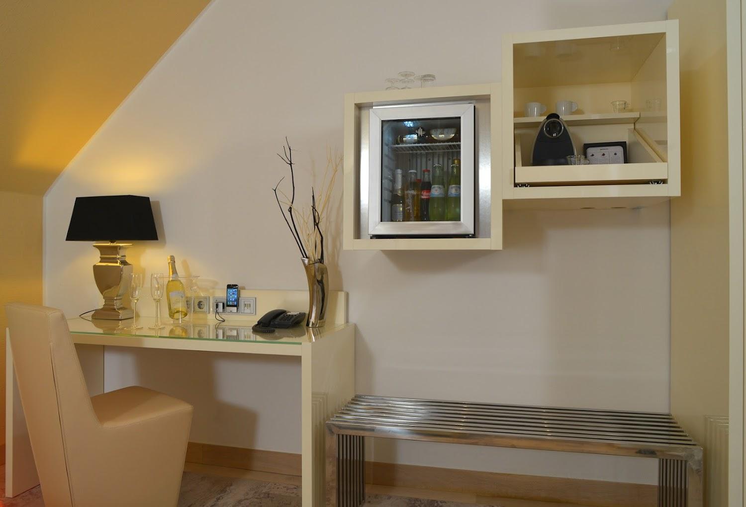 Cover Image for Hotel Caroline Mathilde