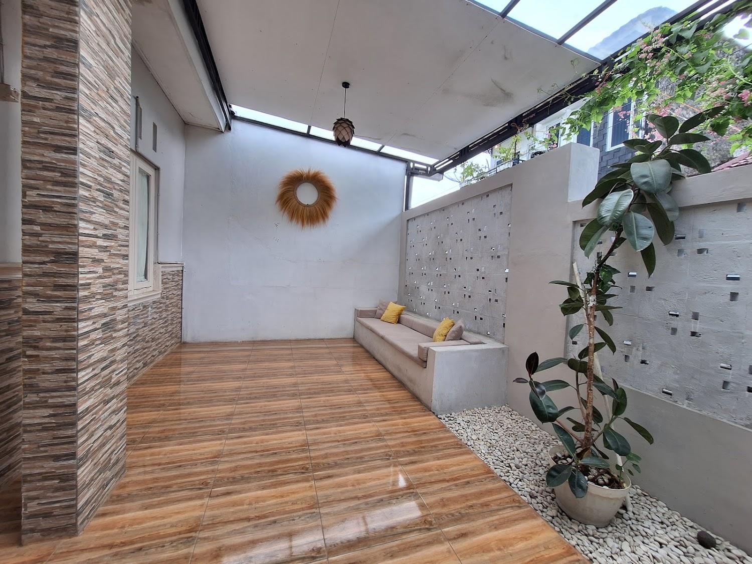 Cover Image for Villa Daveya