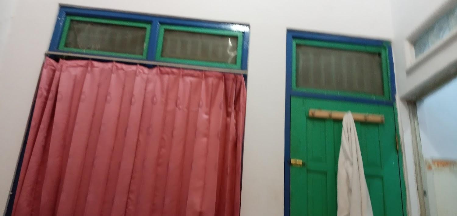 Cover Image for RedDoorz Syariah near Alun Alun Balai Kota Tegal