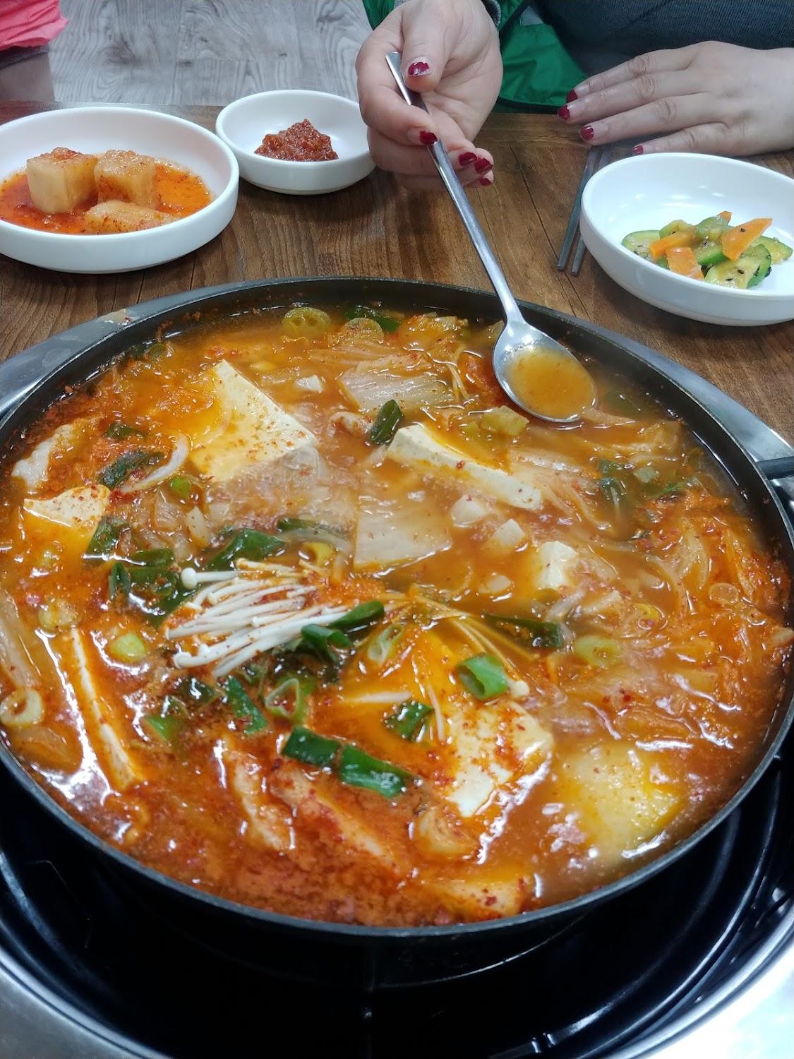 Cover Image for 버킹검모텔