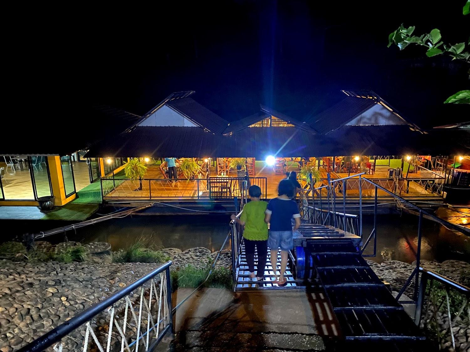 Cover Image for The Raft Land Resort