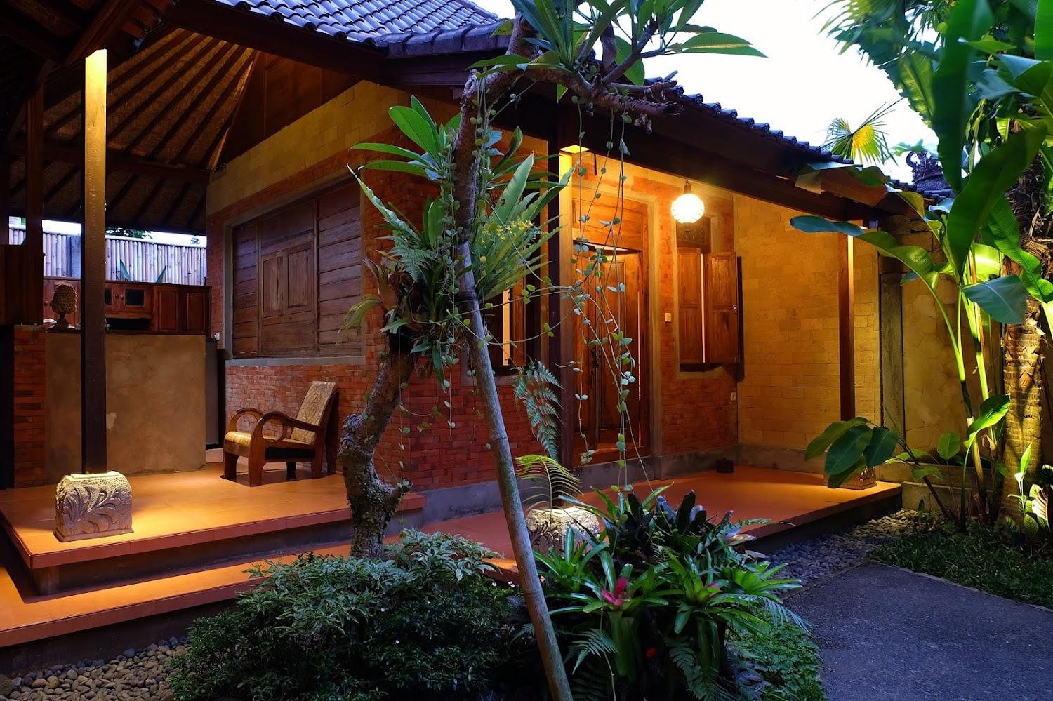Cover Image for NURADA COTTAGE