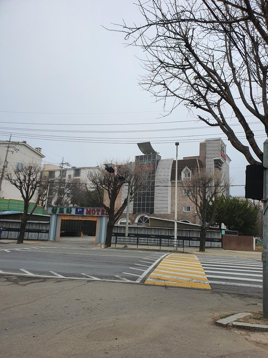 Cover Image for 산드라모텔