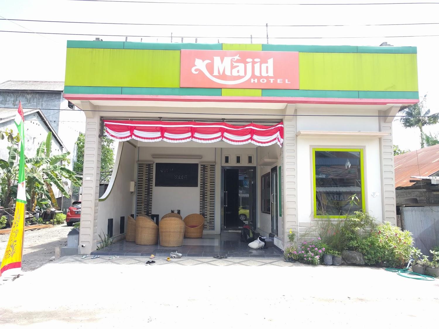 Cover Image for Hotel Majid, Borneo Wild Orangutan, Kumai