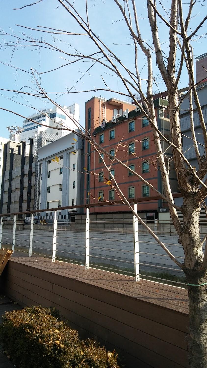 Cover Image for 리베라모텔